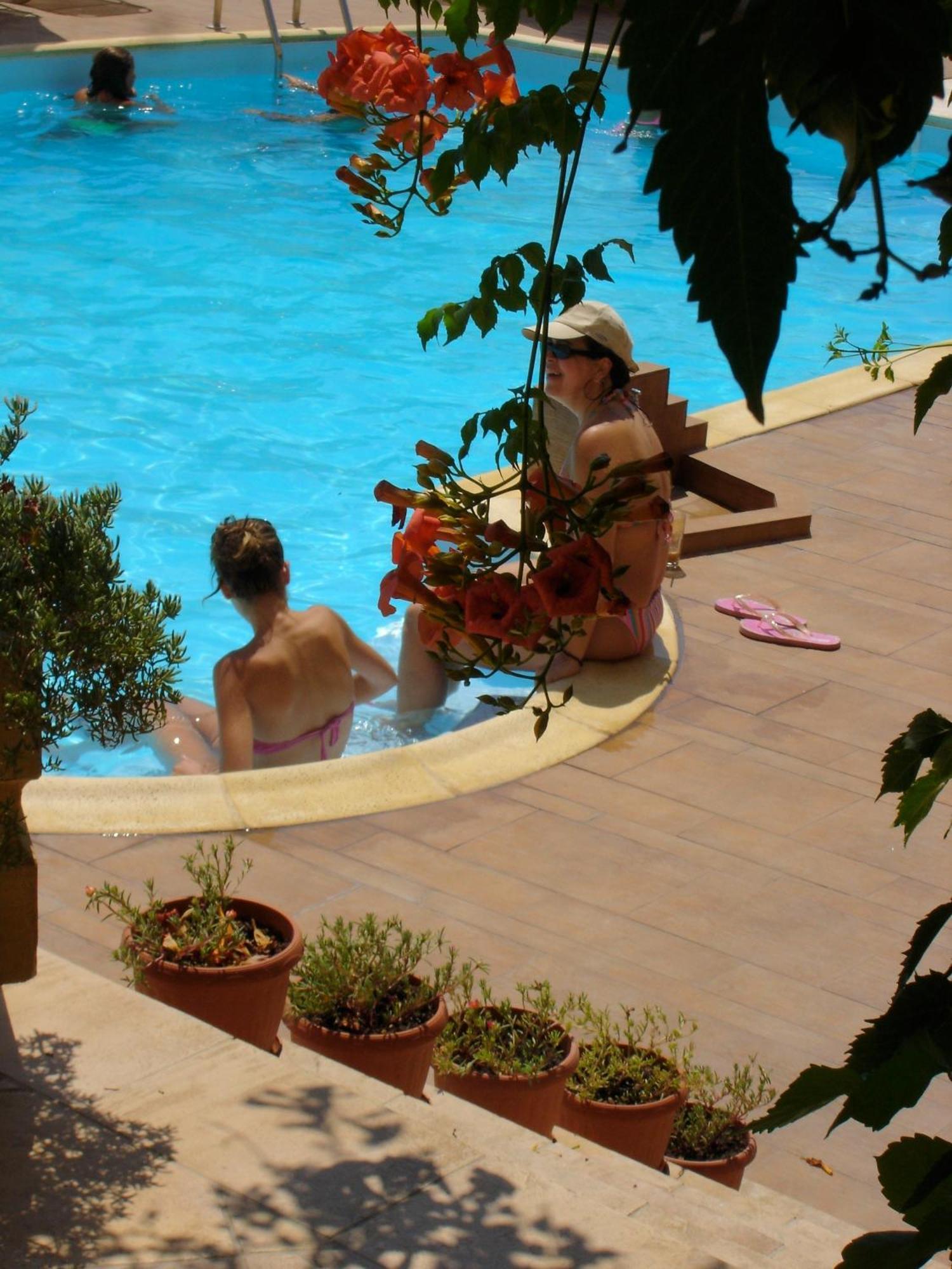 Hotel Afea Agia Marina  Екстериор снимка