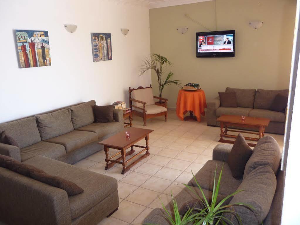 Hotel Afea Agia Marina  Екстериор снимка