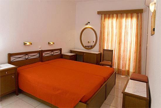 Hotel Afea Agia Marina  Екстериор снимка